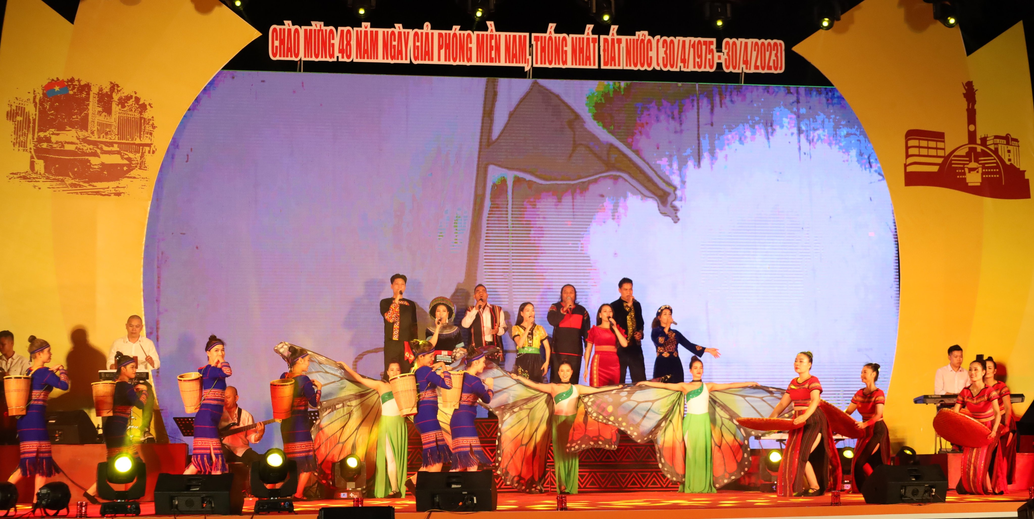 Đặc sắc chương trình nghệ thuật "Đất nước trọn niềm vui"